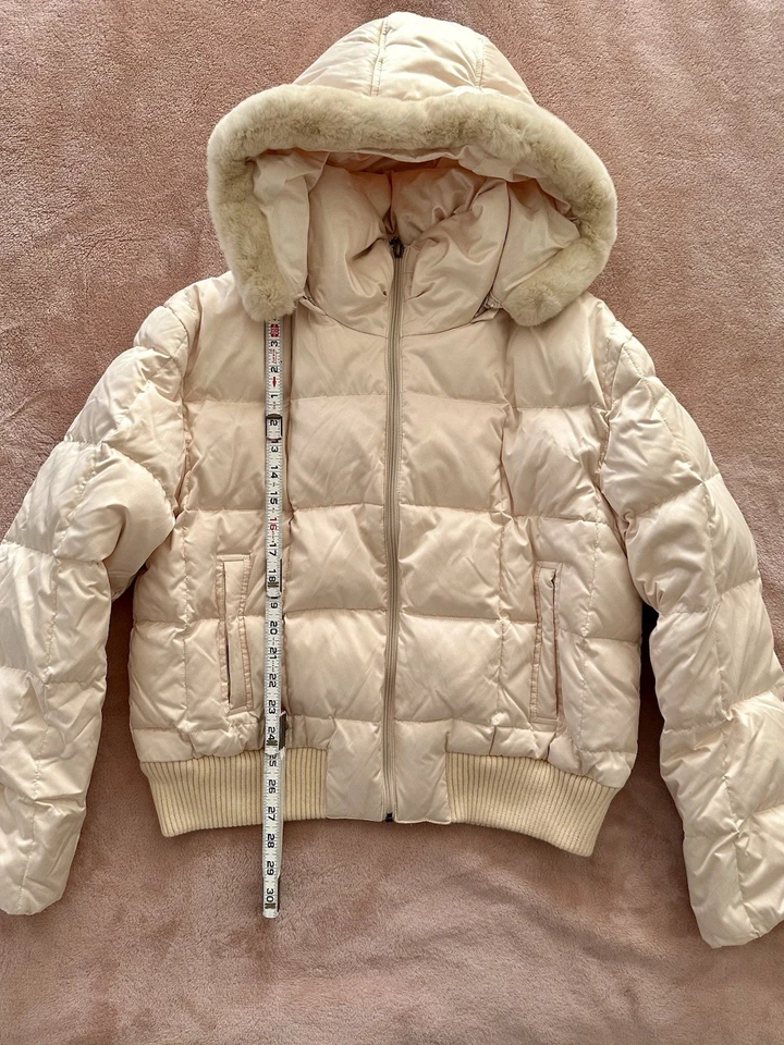 Chaqueta acolchada de plumón Larry Levine para mujer - talla L - marfil con ribete de piel Rex real. Foto 1 de 4