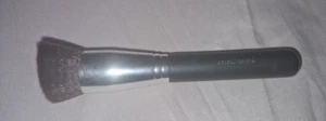 BareMinerals Precision Face Brush New In Plastic # 1144AC SEALED - Picture 1 of 3