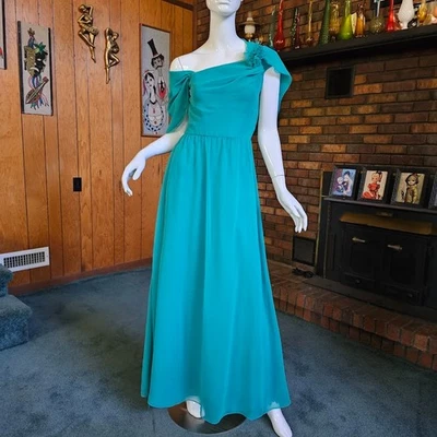 De Colección Años 70 Verde Esmeralda Chifón Hombro Frío Vestido de Baile Formal Vestido de Noche XS/S Foto 1 de 4