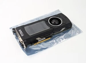 Nvidia GeForce GTX Titan X  699-1G600-0000-501 12G GDDR5 GV-NTITANXD5-12GD-B GPU - Picture 1 of 6