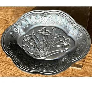 "Prado de mariposa en relieve Lenox de colección 9"" plato de servidor" - Imagen 1 de 5