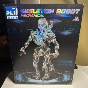 Mechanical Skeleton Robot Building Block Toy 692+Pieces Twistable No. 13091 - Picture 1 of 8