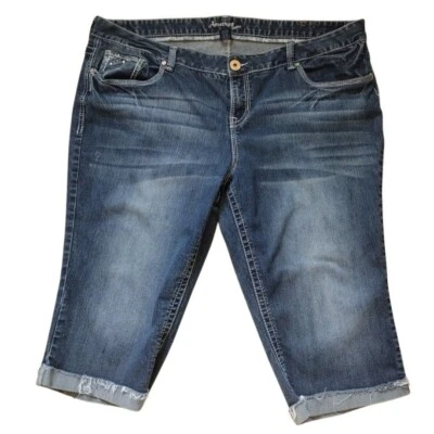 Amethyst Shorts Woman's 24 Blue Denim Cut Off Bermuda Stitch Accent Beach Travel - Image 1 of 4