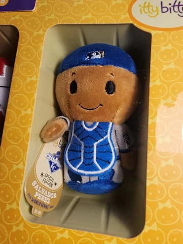Hallmark Itty Bittys Special Edition Salvador Perez Kansas City Royals NWT #2 Cover