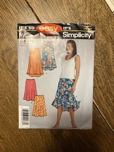 Falda Simplicity 4653 Its So Easy Misses en dos longitudes sin cortar en paquete - Imagen 1 de 3
