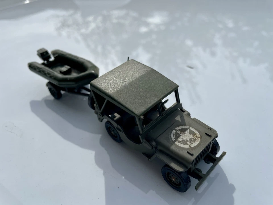 JEEP WILLYS SOLIDO 1/43 - Immagine 1 di 4
