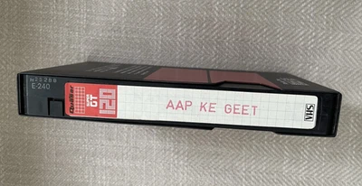 AAP KE GEET  VHS B W  25 Hindi Film Songs from 18 movies  Copy Excellent Video - Image 1 of 2