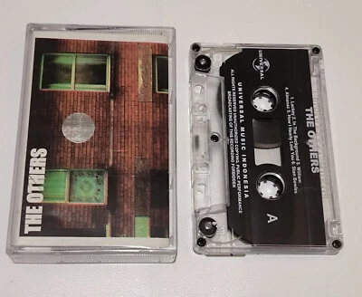 The Others - s/t 2005 original indonesia tapes Foto 1 de 4