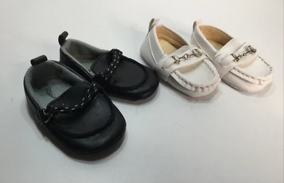 2 pr Zapatos Infantiles Suela Suave Mocasines Blanco y Negro 6-9 meses o talla 2 Rising Star Foto 1 de 4