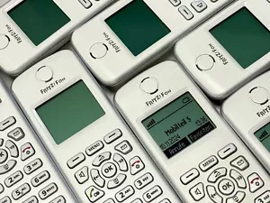 AVM FRITZ Fon M2 móvil sin baterías y cargador - EXCELENTE estado - Imagen 1 de 6