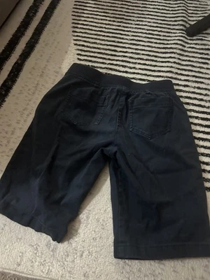 Pantalones Cortos Izod Juveniles 16 (28x9) Azul Marino Bermudas Frente Plano Chino Ropa Escolar Foto 1 de 4