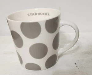 Starbucks 2005 grau und weiß gepunktet Tasse - top - Bild 1 von 6