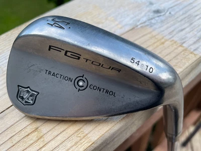 Wilson Staff FG Tour Control de Tracción 54-10 54° Cuña de Arena Acero para Diestros Foto 1 de 4