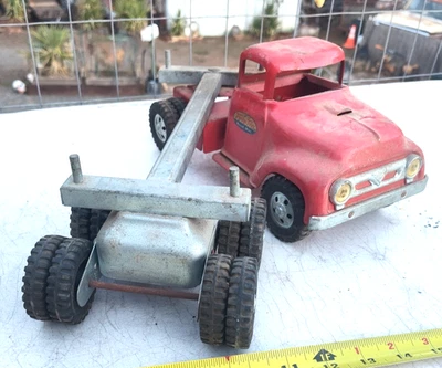 Vtg  1950s  Tonka   Red   Logging Truck - Image 1 of 4