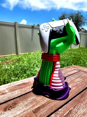 Dragon Ball Z Cartoon Anime Ps5 Xbox Piccolo Controller Holder Stand - Image 1 of 4