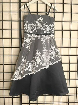 NWT Plush black/white lace Sweetie Pie Pageant/Party/Formal Gown sz 3- Fits 4/5Y - Image 1 of 4