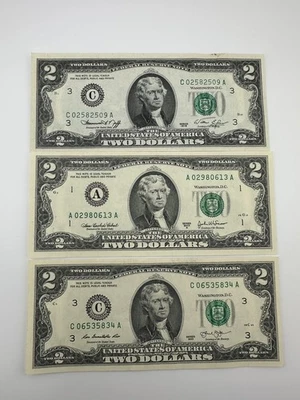 1976 Bicentennial 2003 A & 2013  $2.00 Bills Circulated. Crisp  - Image 1 of 2