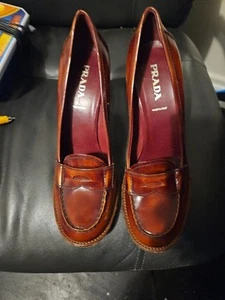 AUTHENTIC Prada Vintage Leather Finish Tobacco Loafers/Size 40 - Picture 1 of 5