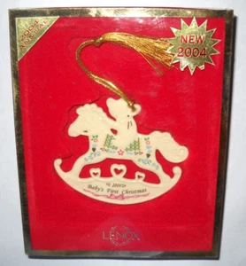 Vintage Lenox 2004 BABY'S FIRST CHRISTMAS Schaukelpferd Ornament New Old Stock - Bild 1 von 6