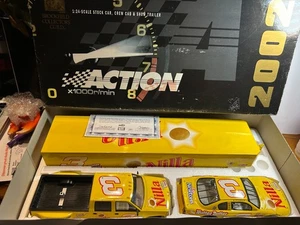 Action Brookfield 1:24 Dale Earnhardt Jr #3 Nilla Wafers 2002 Crew Cab & Trailer - Bild 1 von 7