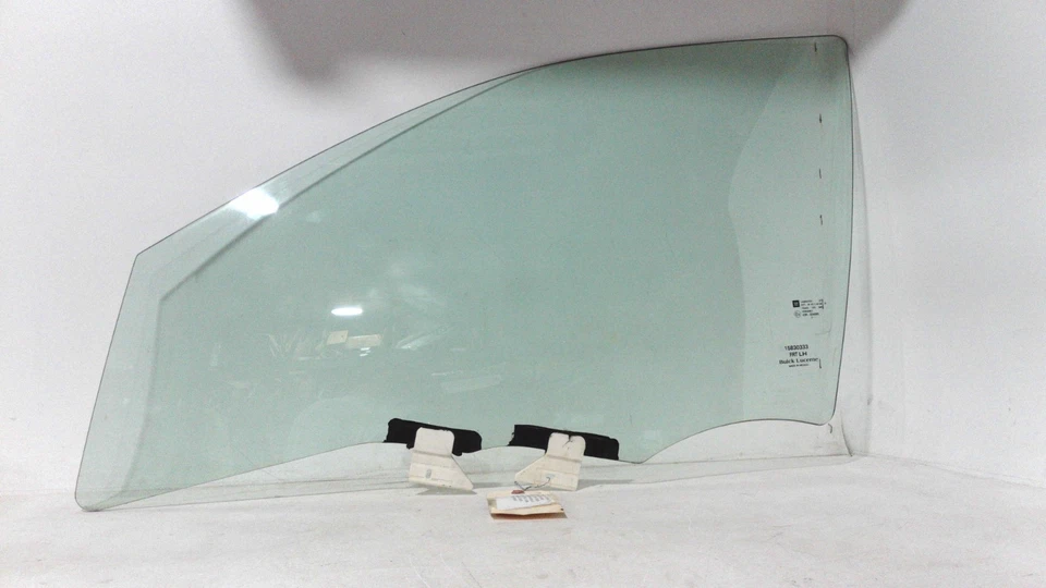 2006-2011 Buick Lucerne Driver Front ,Left Door Glass Window - Image 1 of 4