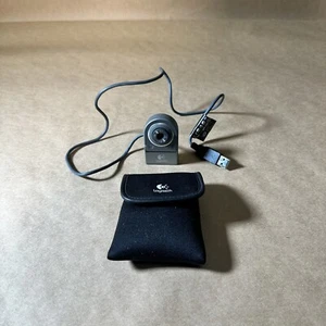 Logitech QuickCam For Notebooks Deluxe USB Web Cam V-UAV35 W/ Case - Picture 1 of 8