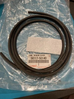 Toyota 1998-2025 y 2005-16 Scion Presa de vidrio trasera 56117-50140 PIEZA ORIGINAL TOYOTA Foto 1 de 2