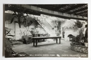 Will Rogers Ranch Home Patio anni '50 foto reale cartolina RPPC Pacific Palisades CA - Foto 1 di 2