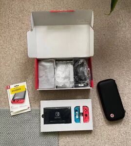 Nintendo Switch (+ all accessories and case)
