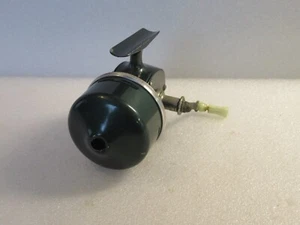 Shakespeare Push Button WonderCast 1774 Vintage Green Spinning Reel - Picture 1 of 9