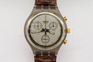 Swatch Chrono 1991 - SCM100 - Goldfinger - Nuovo - Imagen 1 de 2