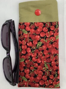 Glasses Case Spectacle Case Gift idea Soft padded Snap Handmade In Cheshire - Picture 1 of 4