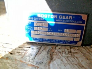 Boston Gear HF721-50KZT-B5-H1-P19 - 1-3-16" orificio hueco, relación 50:1, entrada de 5/8 - Imagen 1 de 5