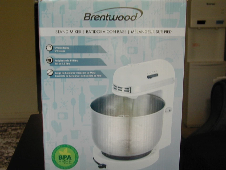 Brentwood SM-1162W: Mezclador de pie de 5 velocidades con 3 cuartos de galón, acero inoxidable Foto 1 de 2