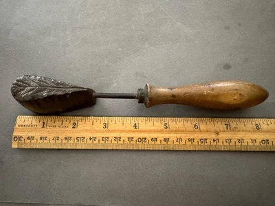 LEAF CAST IRON WOOD HANDLE MILLINERY MOULD MOLD PRESS STAMP HAT MAKING TOOL 1 - Image 1 of 4