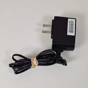 Philips ASUC12A-090080 9V 800mA Power Adapter - Picture 1 of 3