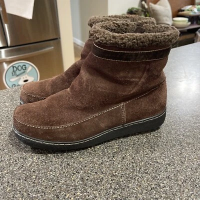 Lands End Suede Boots, Side Zip, Fleece Lined, Brown, Size 9 - Image 1 of 4