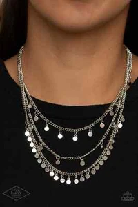 PAPARAZZI Always On CHIME - Conjunto de collar babero con flecos plateados con cuentas en capas Nuevo con etiquetas - Imagen 1 de 3