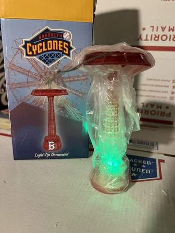 NEW YORK METS BROOKLYN CYCLONES PARACHUTE DROP ORNAMENT SGA CONEY ISLAND NY MR Cover