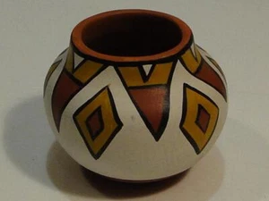 Native American Pueblo Petite Pottery Vase by A&R Sandia New Mexico - Picture 1 of 3