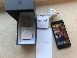 New Boxed Apple iPhone 8 64GB 256GB Unlocked Smartphone 100% Battery Health A+++ - Picture 1 of 7