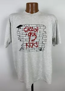 ¡Clase vintage de patadas del 93! Camiseta XL Gris Graffiti Escuela Hipster Grunge EE. UU. - Imagen 1 de 13