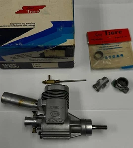 Vintage Super Tigre series X 40 Rear Intake Rear Exhaust Control Line CL Engine - Picture 1 of 2