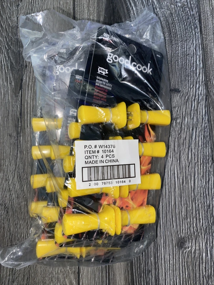 4 Set of 8 Good Cook BBQ Yellow Interlocking Corn Cob Skewers Holders Handles. - Image 1 of 1