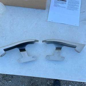 Harley Davidson Chrome Saddlebag Filler Strips 09-13 FLHT Touring P/N: 91286-09 - Picture 1 of 11