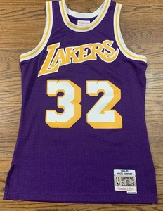 Michael and Ness NBA Los Angeles Lakers Magic Johnson Swingman Trikot Gr. S - Bild 1 von 13