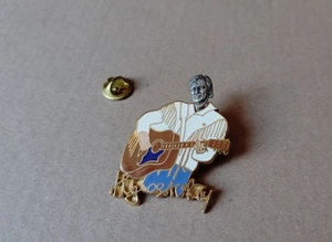 pin's musique / Hugues Aufray (double moule signé Plessis Paris) hauteur: 5 cm - Picture 1 of 1