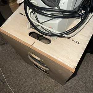 Zwei Bass Lautsprecher, Musikbox Mit Verstärker - Bild 1 von 3