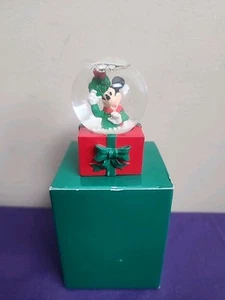 VTG 2001 JC Penney Walt Disney’s Mickey Mouse Mini Christmas Snow Globe - Picture 1 of 7