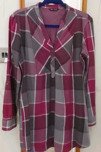 M&S Autograph Weekend Tunic Size 14. Magenta and grey mix checks. V.G.C. - Picture 1 of 5